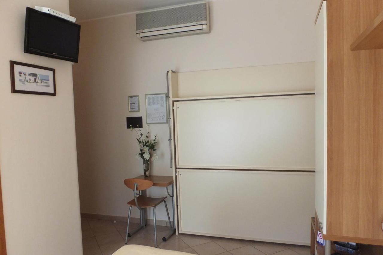 סוטומרינה Hotel Nettuno מראה חיצוני תמונה