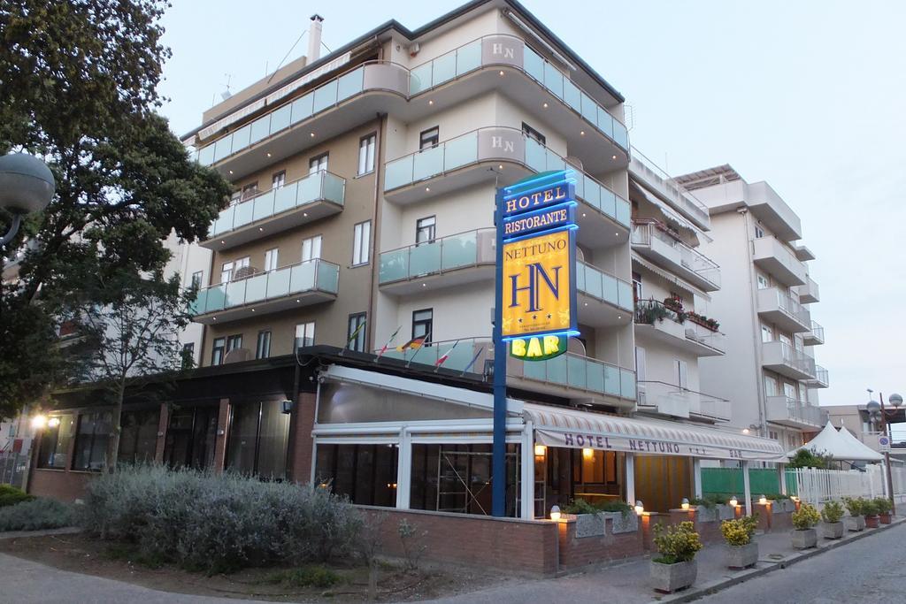 סוטומרינה Hotel Nettuno מראה חיצוני תמונה