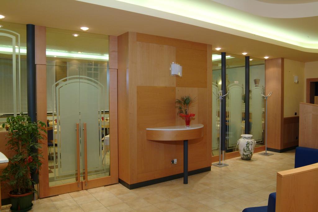 סוטומרינה Hotel Nettuno מראה חיצוני תמונה