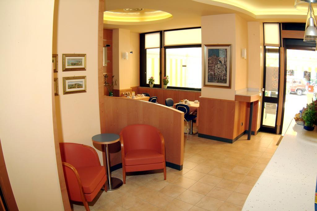 סוטומרינה Hotel Nettuno מראה חיצוני תמונה