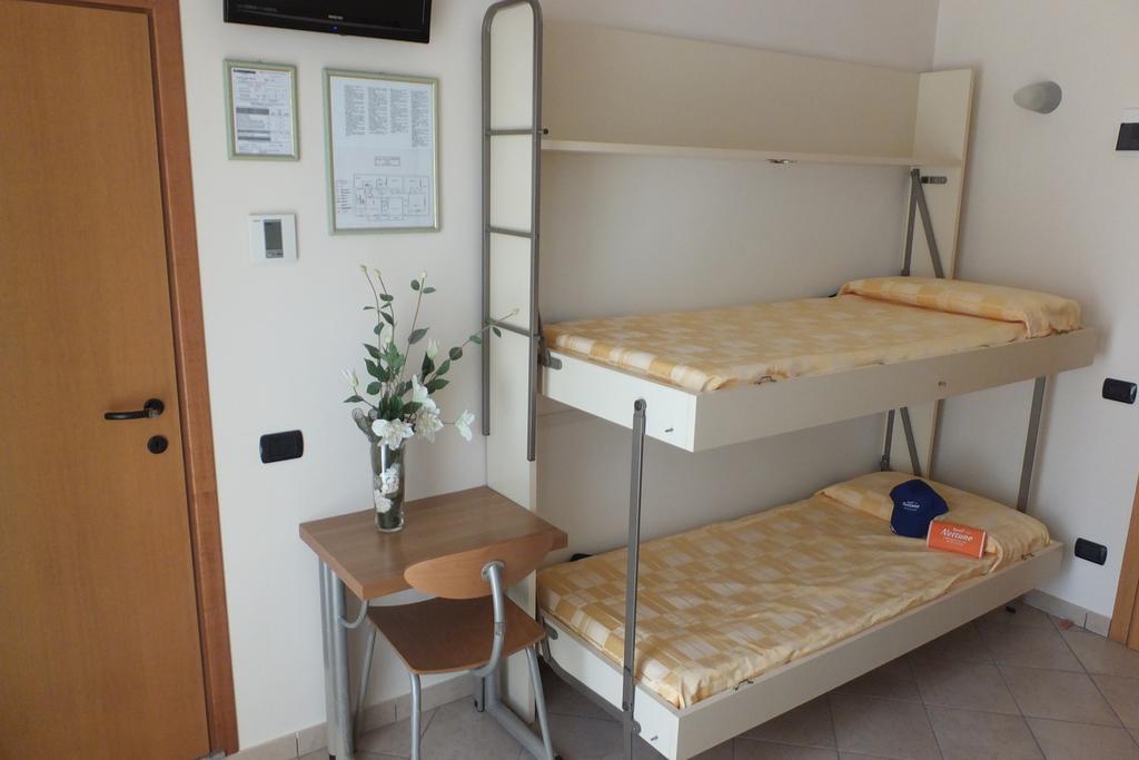 סוטומרינה Hotel Nettuno חדר תמונה