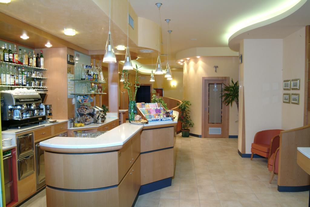סוטומרינה Hotel Nettuno מראה חיצוני תמונה