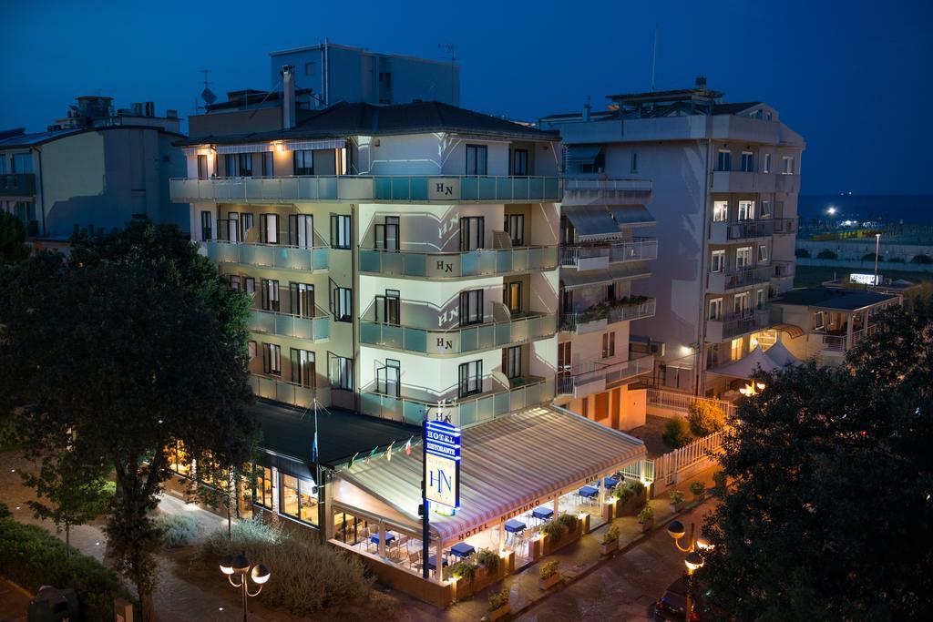 סוטומרינה Hotel Nettuno מראה חיצוני תמונה